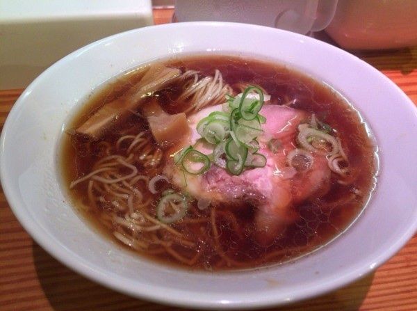 「お醤油ラーメン」@らーめん芝浜の写真