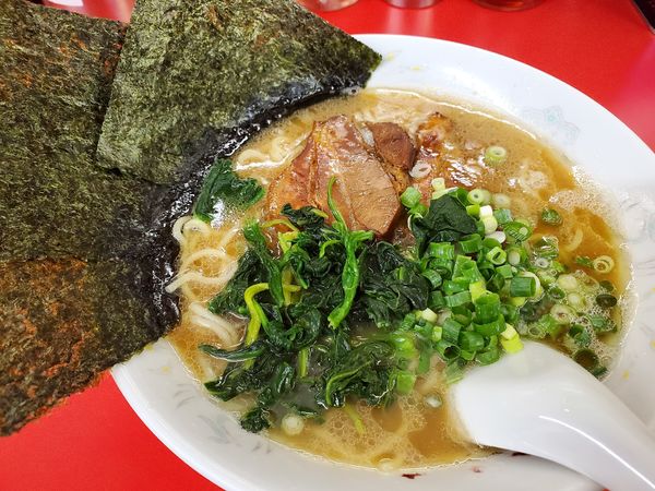 「細麺ラーメン」@鹿島家 黄金町店の写真
