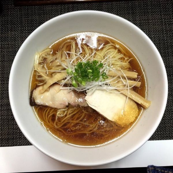 「醤油らぁ麺」@麺や金時の写真