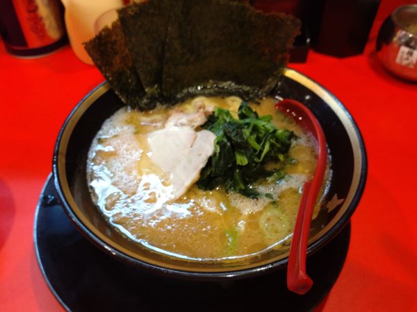 「朝ラーメン(６００円)」@横浜家系ラーメン 志田家 蒲田店の写真