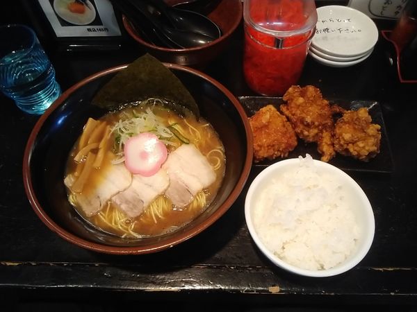 「中華蕎麦＋からあげ＋ライス1,045円」@上州濃厚中華蕎麦 はたお商店 下小出本店の写真