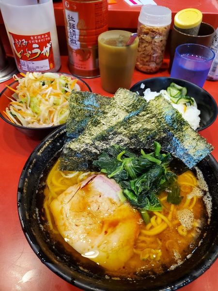 「ラーメン+野菜畑　ライス」@家系総本山 ラーメン吉村家の写真