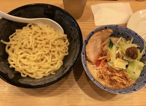 「夏季限定　冷やしゴマ味噌つけ麺850円」@東京タンメン トナリ 西葛西店の写真
