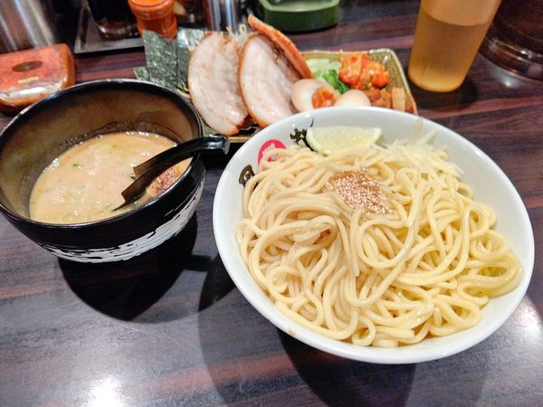 「濃厚魚介スペシャルつけ麺(大盛・350g)1,300円」@環七ラーメン 周麺の写真