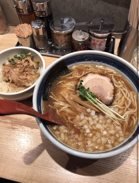 「ランチセット800円で、麺大盛無料、豚丼付き」@双麺 浅草橋店の写真
