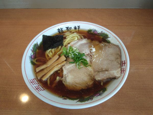 「醤油ラーメン780円」@龍聖軒の写真