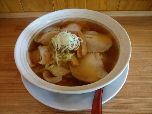 「ワンタンメン850円」@ワンタンメンの満月 三鷹店の写真