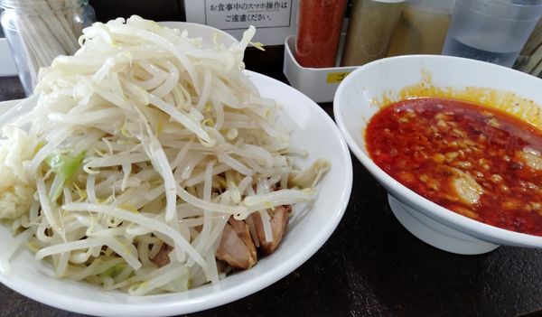 「赤いつけ麺」@ぶたけん。の写真