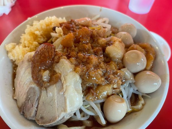 「極太麺ラーメン（300g）＋うずら＋魚粉」@ボディブローの写真