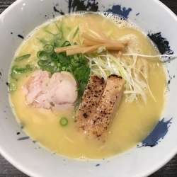 濃厚鶏そば(850円)