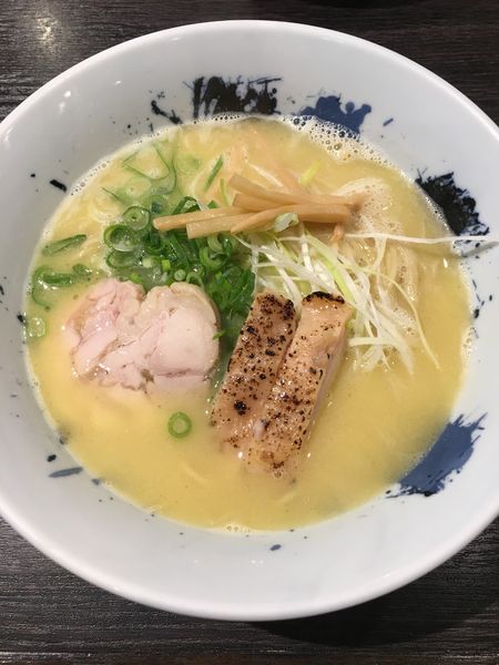 「濃厚鶏そば(850円)」@鶏そば 雫一 大袋店の写真