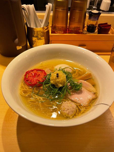 「『味玉塩そば』　1250円」@饗 くろ㐂の写真