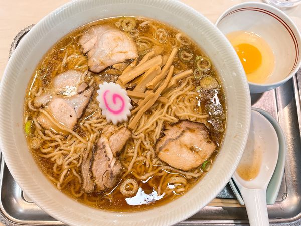 「中華麵（生たまご付き）【￥1,180】」@永福町大勝軒の写真