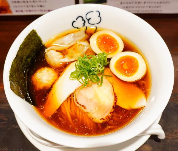 「特製鶏の醤油らー麺」@鶏喰～TRICK～の写真