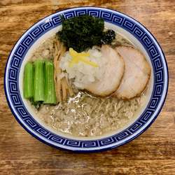 烏賊背脂煮干中華そば