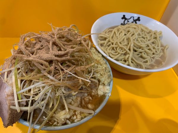 「シークワーサーつけ麺　熱盛り　ニンニクマシマシアブラマシマシ」@ラーメン二郎 八王子野猿街道店2の写真