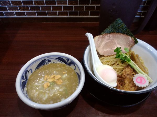 「つけ麺トロコリ肉のせ950円」@らーめんつけ麺 吉田商店 本店の写真