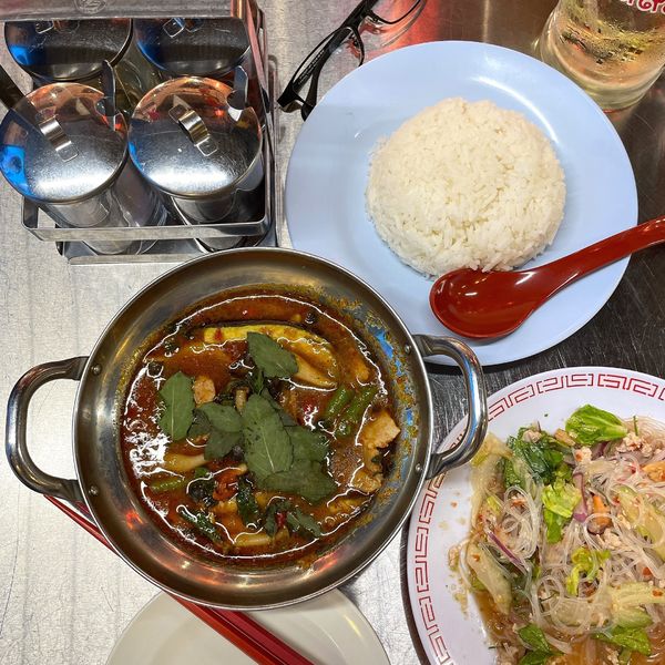 「森のカレー ゲーン・パー」@タイ屋台999 日比谷グルメゾン店の写真