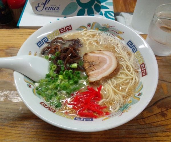 「博多ラーメン」@熊本らーめん 育元の写真