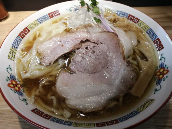 「ダシにぼしそば　大盛」@煮干中華 余韻の写真