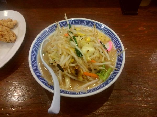 「タンカラ890円」@トナリ 丸の内店の写真