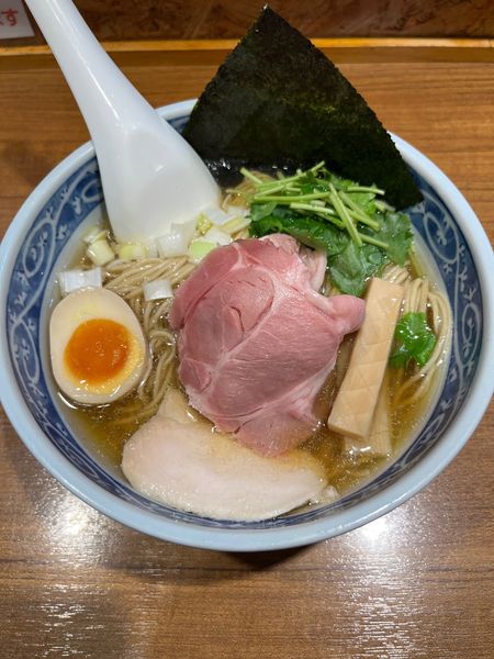 「白醤油煮干しそば」@寿製麺よしかわ 川越店の写真