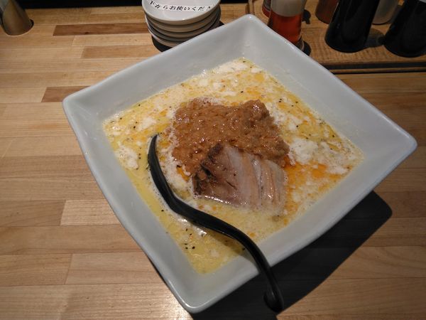 「豆乳担々麺白味噌」@三河ラーメン 日本晴れの写真