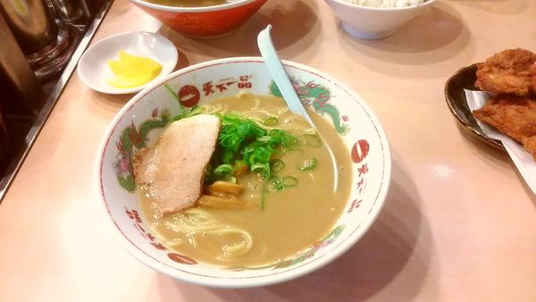 「こってりラーメン」@天下一品 八幡山店の写真