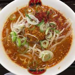 赤辛とんこつラーメン