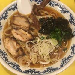 手打らーめん(800円)