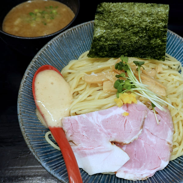 「梅と煮干つけ麺（特盛）880円」@麺屋 ちょこざいの写真