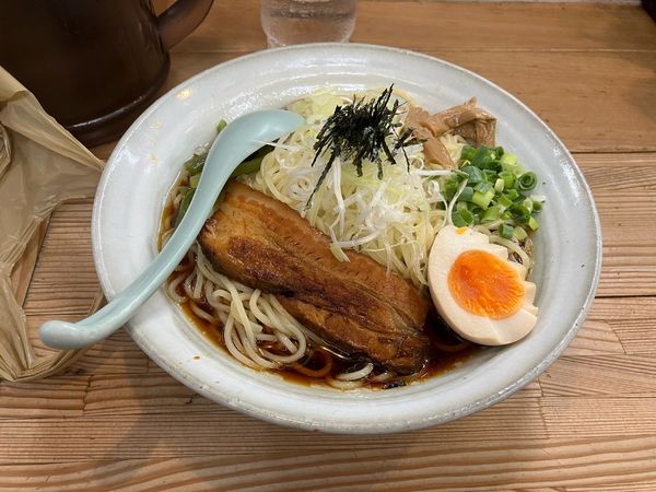 「冷やし煮干しそば」@こく味ラーメン かしわ屋の写真