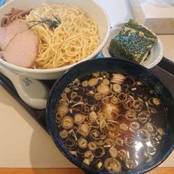 つけ麺風大盛700+100円、ワンタン150円、おにぎり50