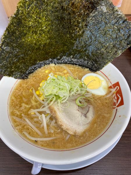 「背脂味噌➕麺固め➕半ライス（無料）」@ラーメンばんだい 篠崎町店の写真