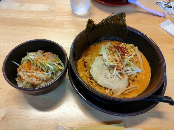 「極ごま担々麺＋ぶた蒲丼（小）」@よしき坊ラーメンねぶりの写真