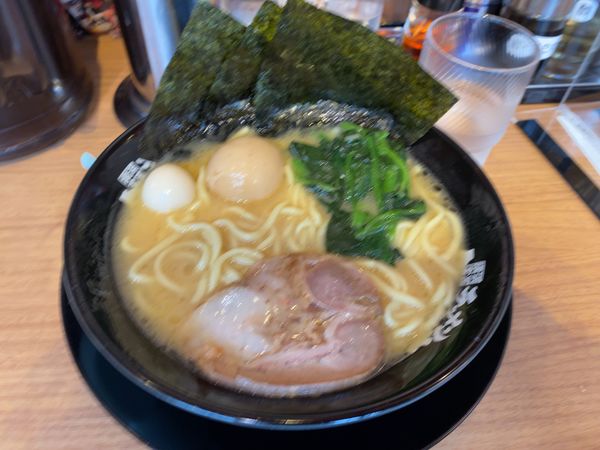 「味玉ラーメン」@町田商店 水道橋店の写真