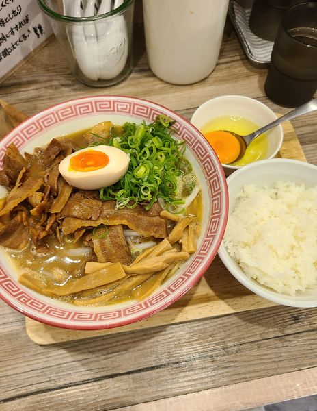 「徳島ラーメン全部増し¥1050+ごはん小¥100」@徳島NOODLE ぱどるの写真