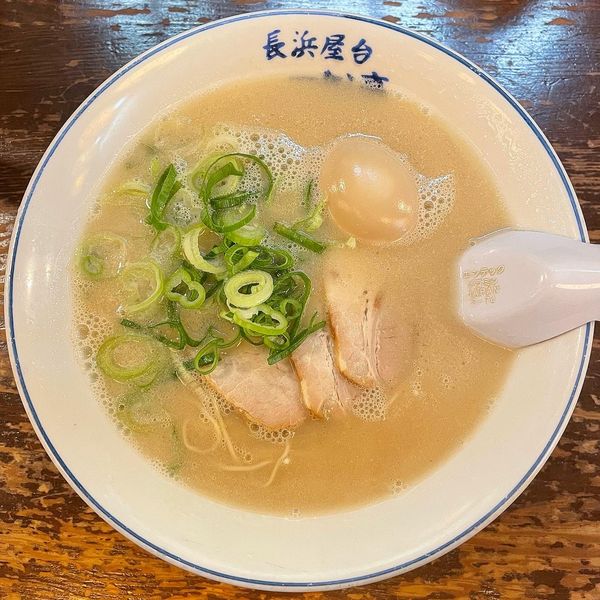 「味玉ラーメン」@元祖長浜屋台らーめん 一心亭 郡山分店の写真