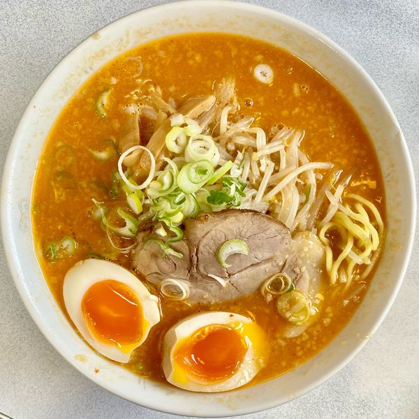 「みそらーめん（麺大盛無料）¥860円（玉子＋110円）」@北海とんこつらーめん 純輝 潮来本店の写真