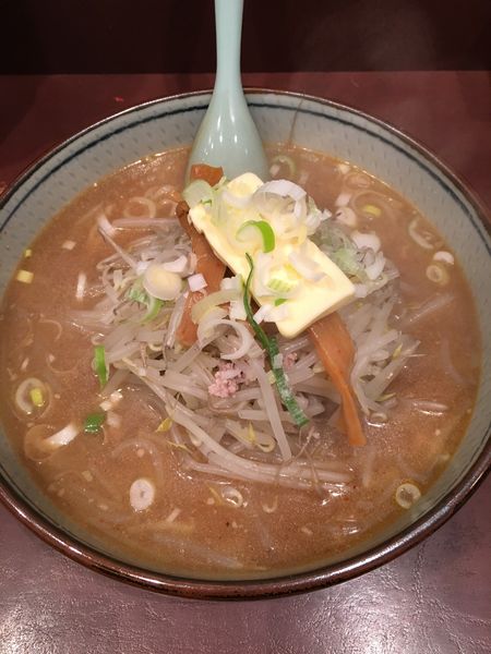 「味噌ラーメン(640円)＋バター(50円)」@えぞ松 神楽坂支店の写真