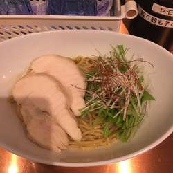 オリーブ油そば(750円)