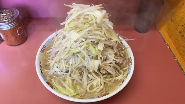 「大ラーメン　ヤサイカラメ」@ラーメン二郎 ひばりヶ丘駅前店の写真