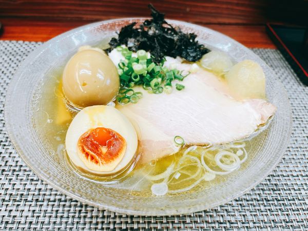 「冷製煮干し鰮 塩」@麺や 睡蓮の写真