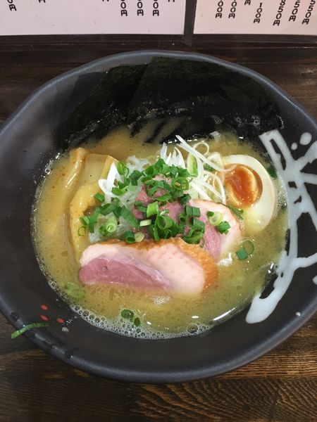 「燻製　醤油ラーメン(850円)」@麺や 野口の写真