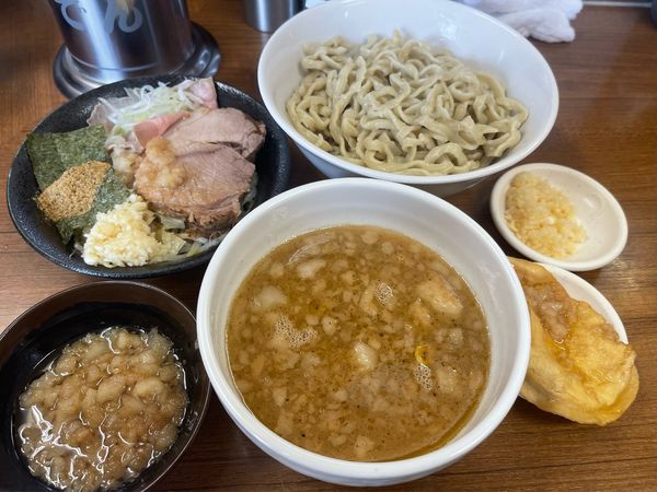 「元祖つけ麺小＋ローストポーク1枚＋南部せんべい」@ラーメンの店 どでん 北浦和店の写真