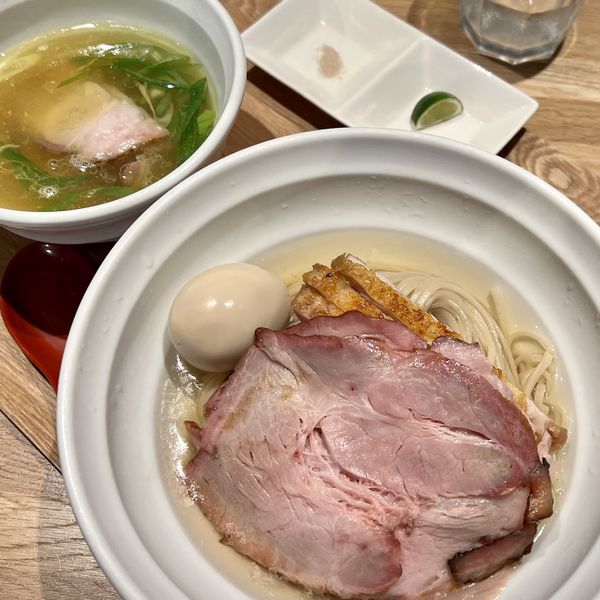 「昆布水つけ麺（白醤油）＋特製トッピング」@中華蕎麦 みうらの写真