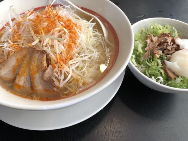 「塩ねぎらーめん大盛&ねぎたっぷりまかない丼」@幸楽苑 川崎千年店の写真