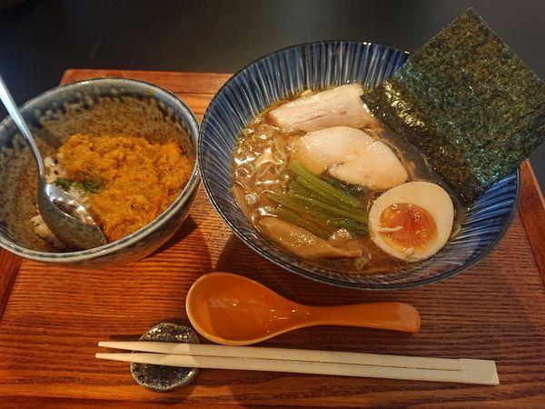 「醤油ラーメン（７５０円）＋ミニカレー（３５０円）」@Omirukの写真