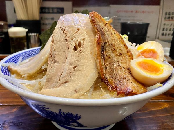 「特製無限大ラーメン」@ラーメン無限大 船橋店の写真