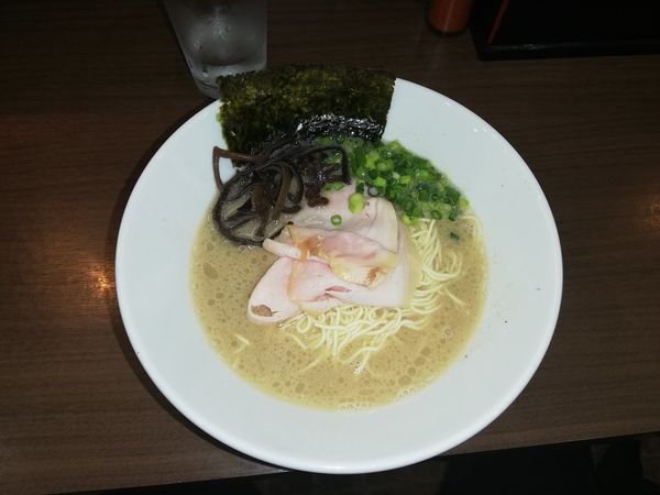 「豚骨style ニボ鶏豚白湯」@Noodle&Spice curry 今日の1番の写真